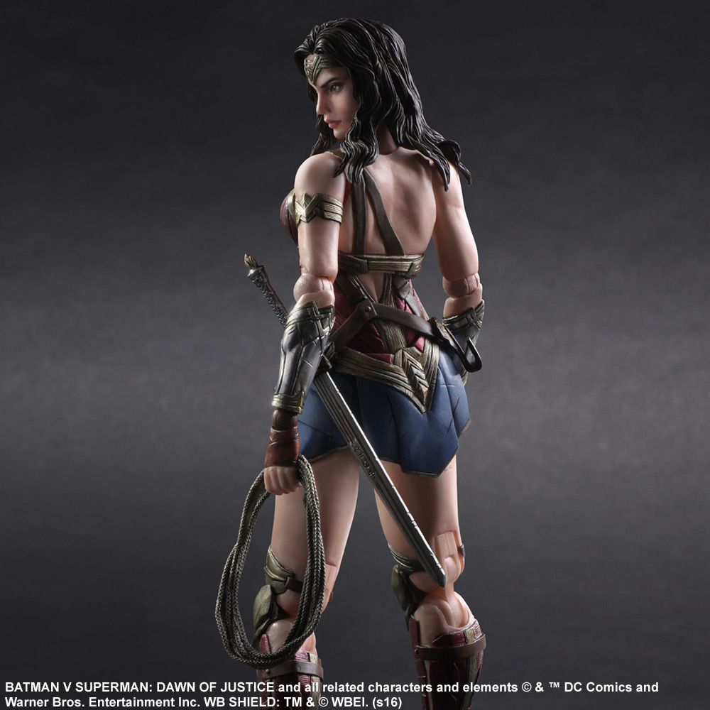 Square Enix PlayArts KAI - Batman v Superman - Wonder Woman - immagine 3