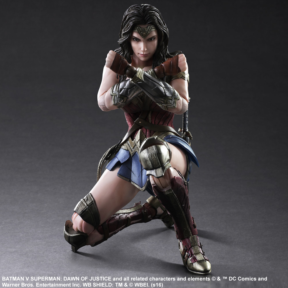 Square Enix PlayArts KAI - Batman v Superman - Wonder Woman - immagine 5