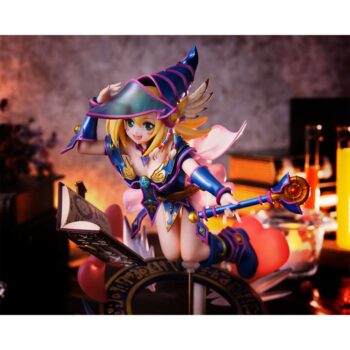 MEGAHOUSE Yu-Gi-Oh! Duel Monsters - Dark Magician Girl Statue